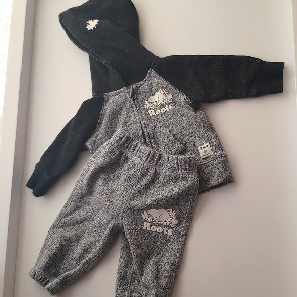 Roots Baby Original Full Zip Hoodie and Sweatpants - Picture 1 of 5